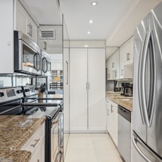 05-Camillo-3505 S Ocean Dr #1119-5.jpg