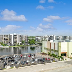 18-Camillo-3505 S Ocean DR #901-18.jpg