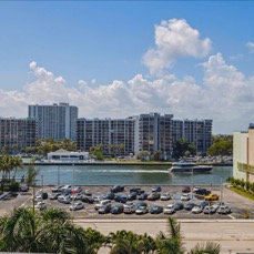 15-Camillo-3505 S Ocean Dr #604-15.jpg